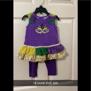 Ricrac and ruffles set